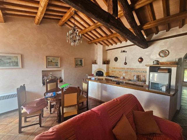 Casa indipendente in vendita a Rieti RI