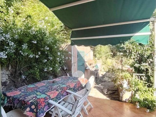 Casa indipendente in vendita a Rio LI