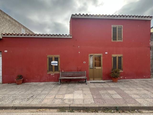 Casa indipendente in vendita a Riola Sardo OR