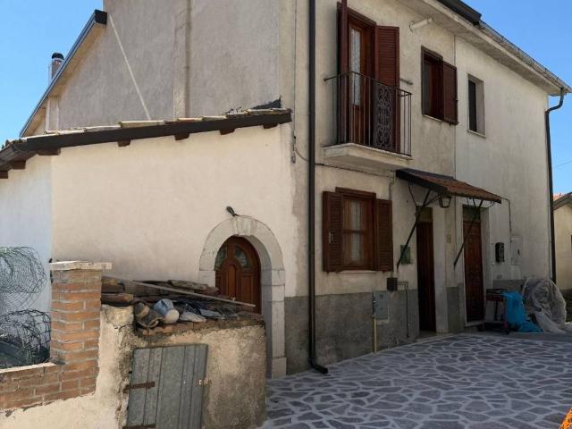 Casa indipendente in vendita a Rionero Sannitico IS
