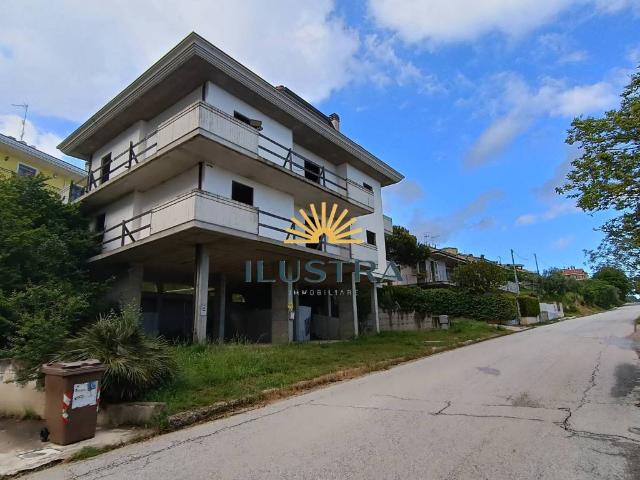 Casa indipendente in vendita a Ripatransone AP
