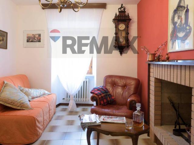 Casa indipendente in vendita a Ripe San Ginesio MC