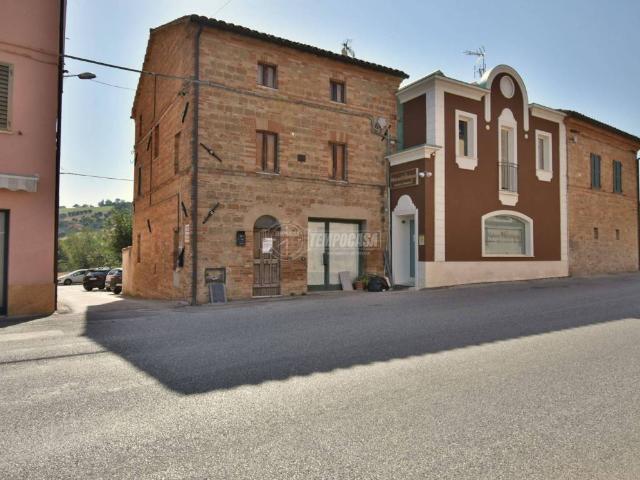 Casa indipendente in vendita a Ripe San Ginesio MC