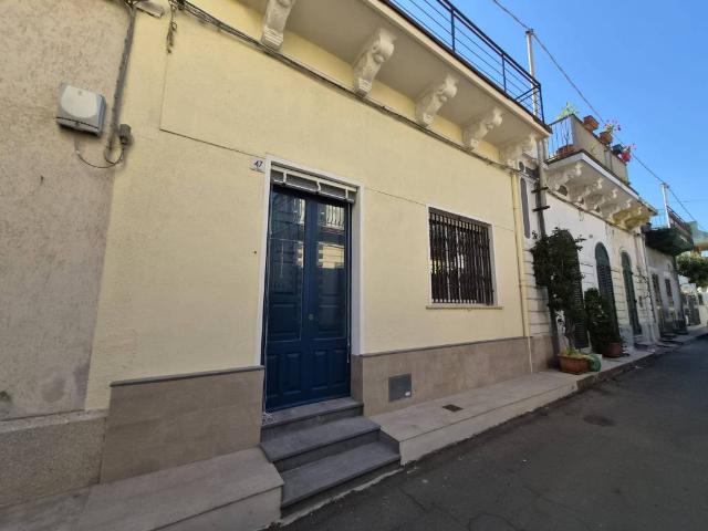 Casa indipendente in vendita a Riposto CT