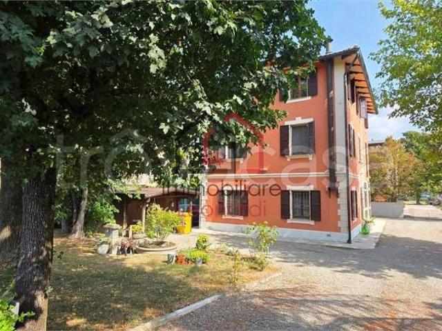 Casa indipendente in vendita a Rubiera viale Resistenza, 24/b