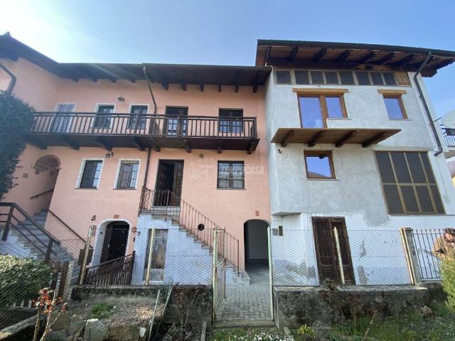 Casa indipendente in vendita a Rueglio TO