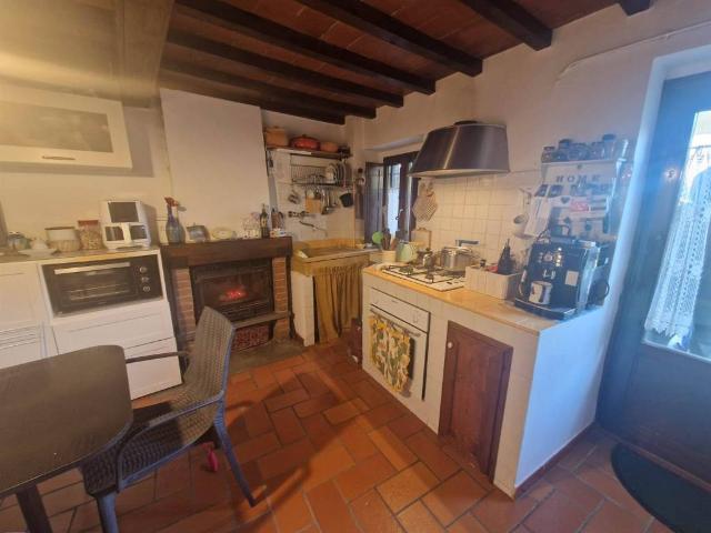 Casa indipendente in vendita a Rufina FI