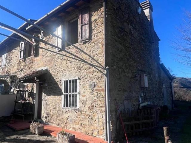 Casa indipendente in vendita a Rufina FI