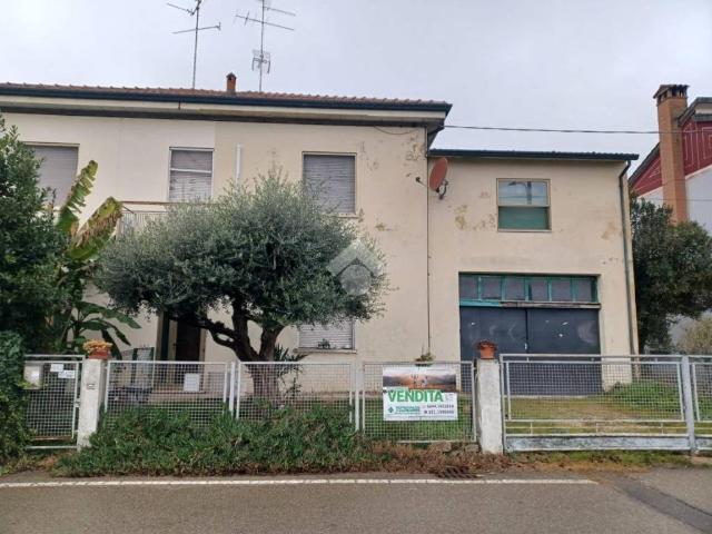 Casa indipendente in vendita a Russi RA
