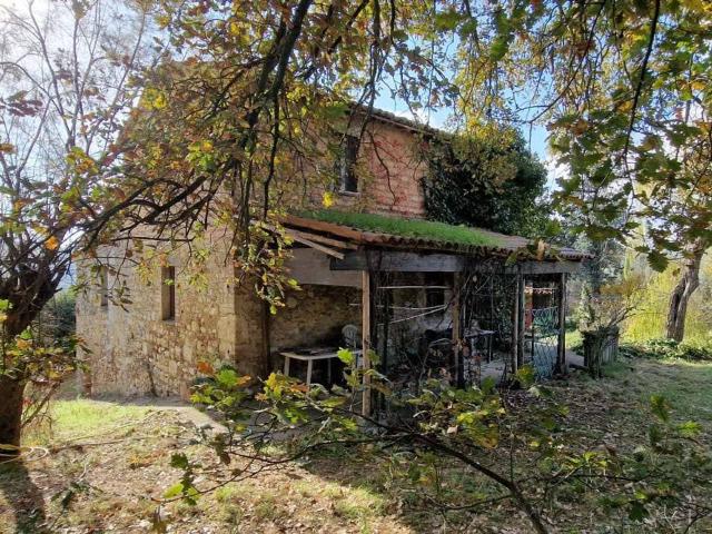 Casa indipendente in vendita a Todi