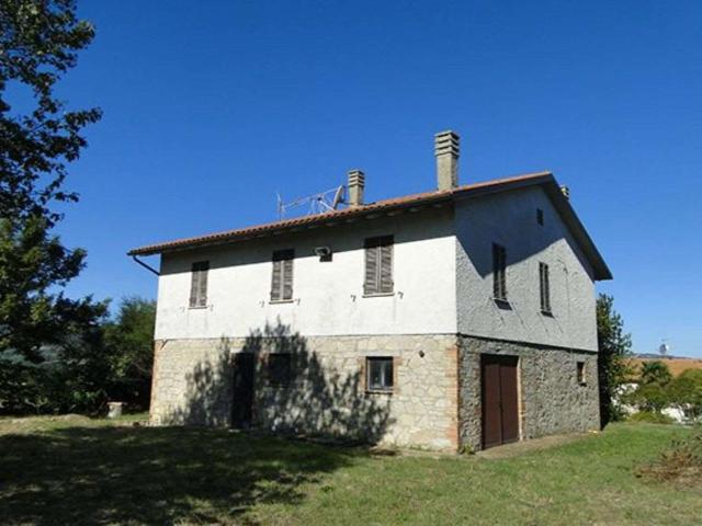 Casa indipendente in vendita a Todi