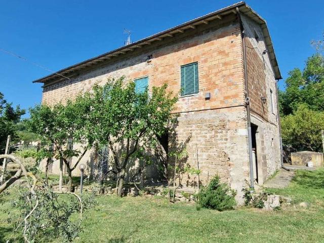Casa indipendente in vendita a Todi