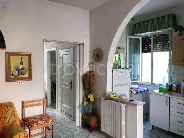 Casa indipendente in vendita a Torino di Sangro via Roma