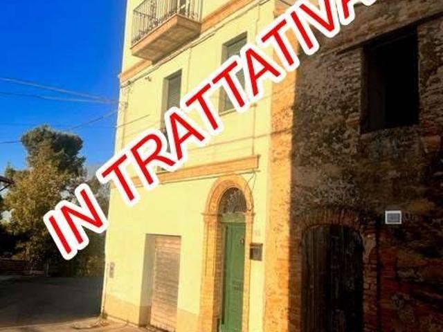 Casa indipendente in vendita a Torino di Sangro CH