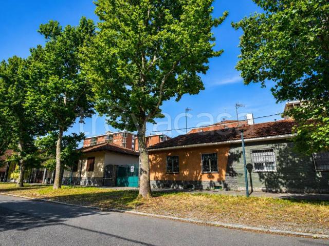 Casa indipendente in vendita a Torino via Amedeo Modigliani, 16, Centro Europa