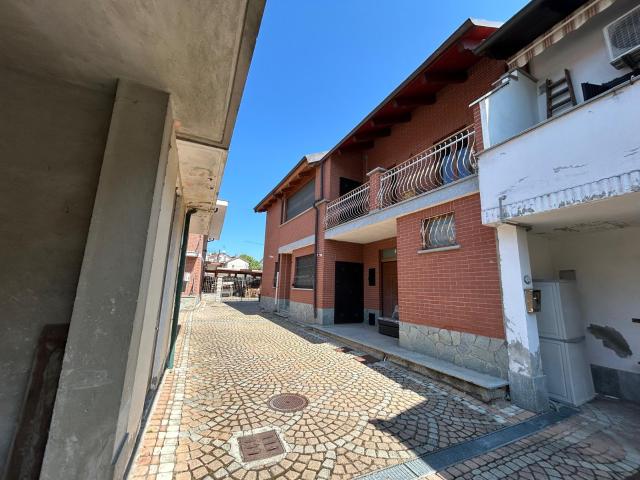 Casa indipendente in vendita a Torino