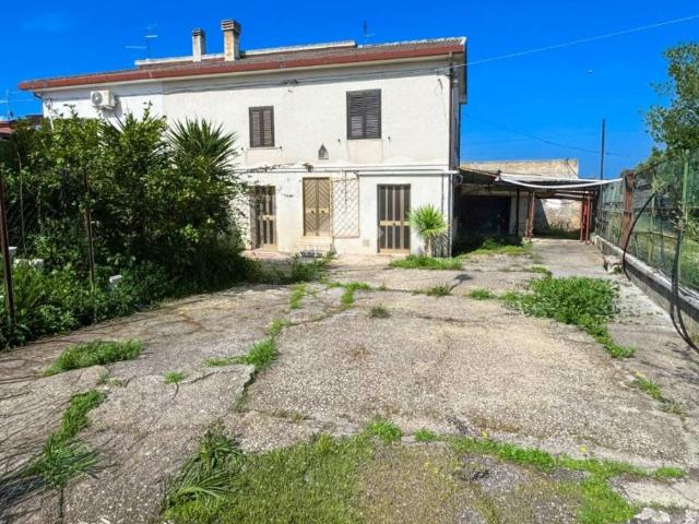 Casa indipendente in vendita a Torrevecchia Teatina CH