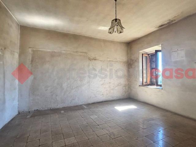 Casa indipendente in vendita a Torre Cajetani