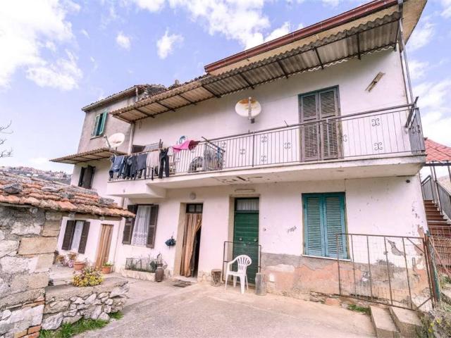 Casa indipendente in vendita a Torre Cajetani FR