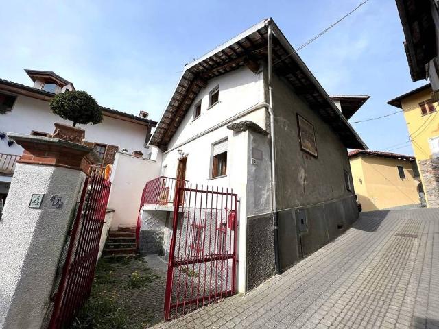 Casa indipendente in vendita a Torre Canavese TO
