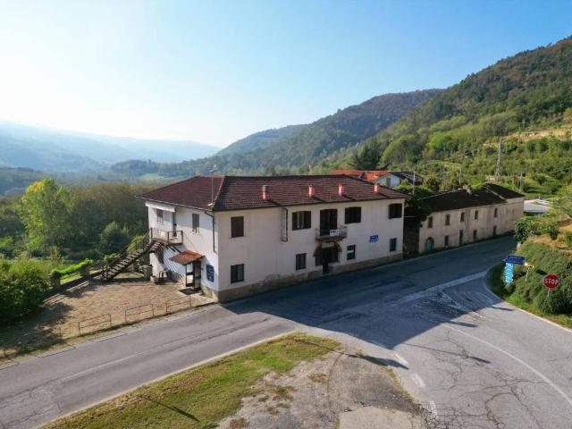 Casa indipendente in vendita a Torre Bormida CN