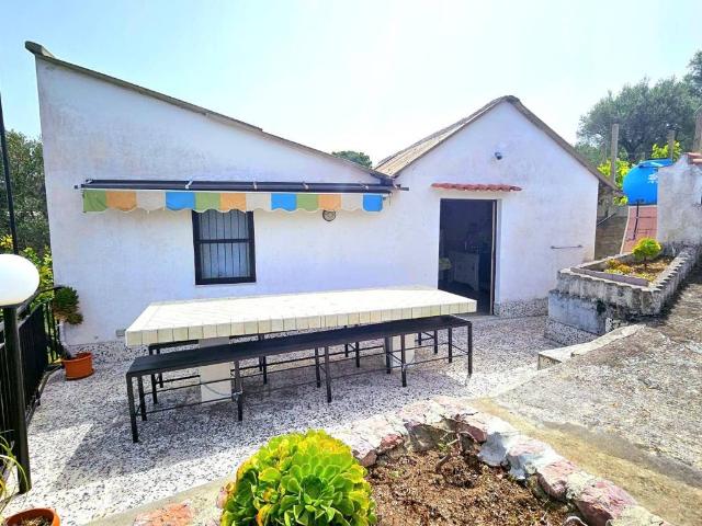 Casa indipendente in vendita a Torrenova ME