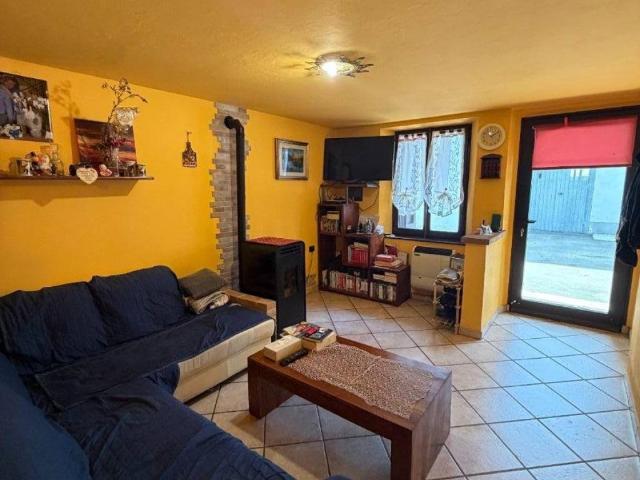 Casa indipendente in vendita a Torrile PR