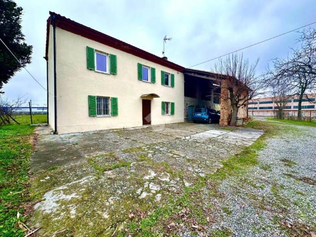 Casa indipendente in vendita a Tortona AL