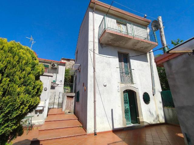 Casa indipendente in vendita a Tortorici ME