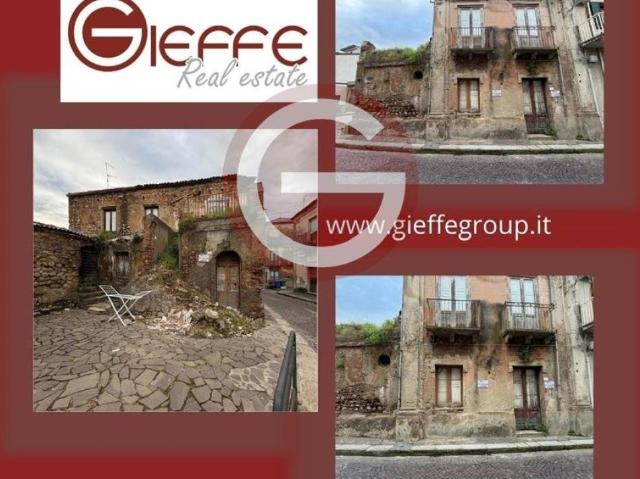 Casa indipendente in vendita a Taurianova RC