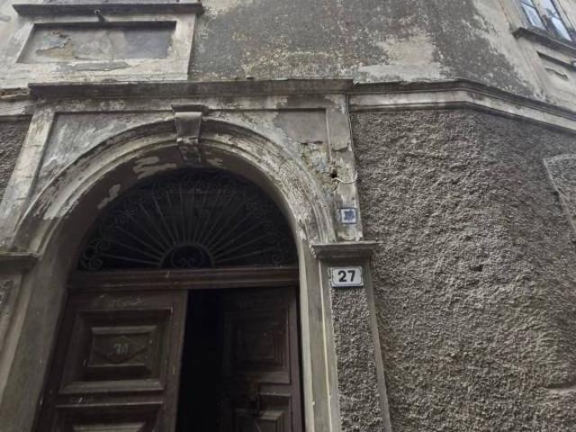 Casa indipendente in vendita a Taverna via Trieste, 27