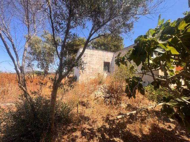 Casa indipendente in vendita a Taviano LE