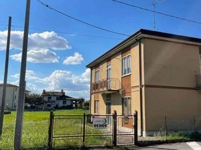 Casa indipendente in vendita a Taglio di Po RO