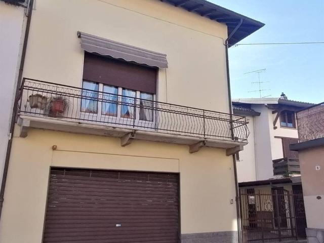 Casa indipendente in vendita a Taino VA