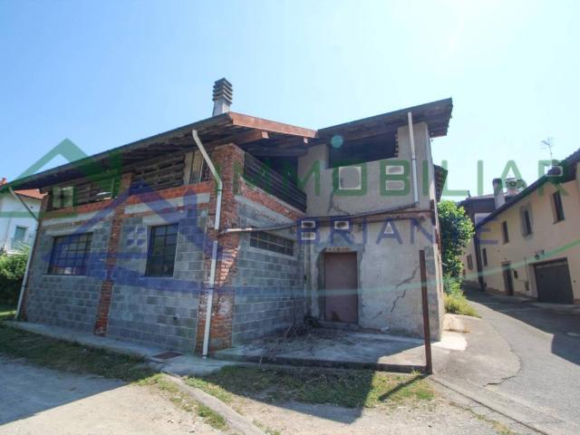 Casa indipendente in vendita a Taino VA