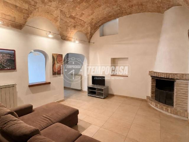 Casa indipendente in vendita a Tarquinia VT