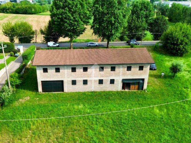 Casa indipendente in vendita a Tezze, Tezze sul Brenta