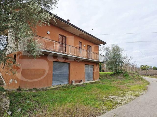 Casa indipendente in vendita a Teano
