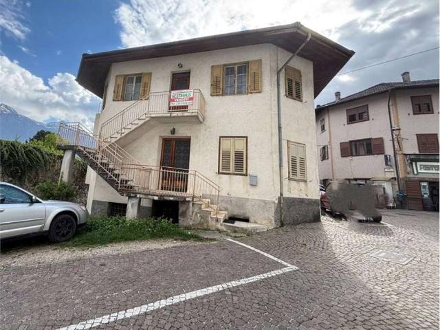 Casa indipendente in vendita a Telve TN
