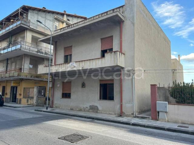 Casa indipendente in vendita a Terme Vigliatore via 4 Novembre