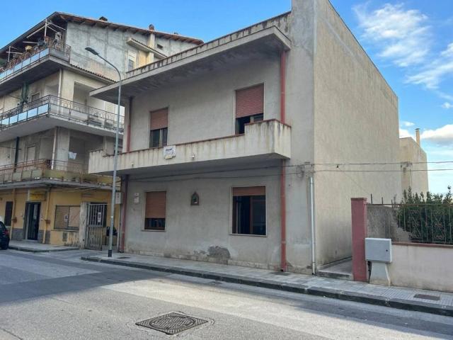 Casa indipendente in vendita a Terme Vigliatore ME