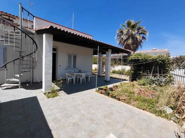 Casa indipendente in vendita a Terme Vigliatore ME