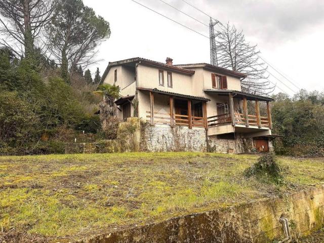 Casa indipendente in vendita a Terni TR