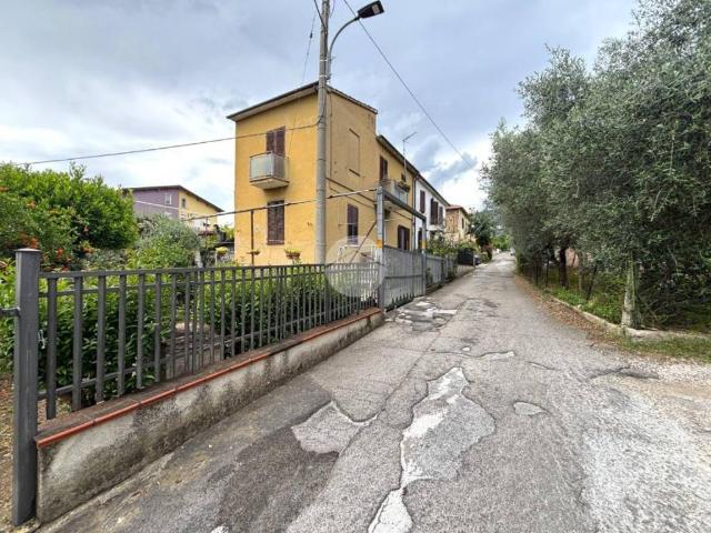 Appartamento in vendita a Terni TR