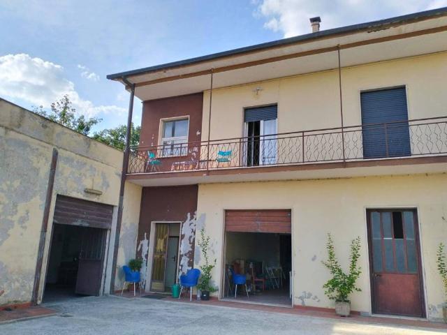 Casa indipendente in vendita a Terni TR
