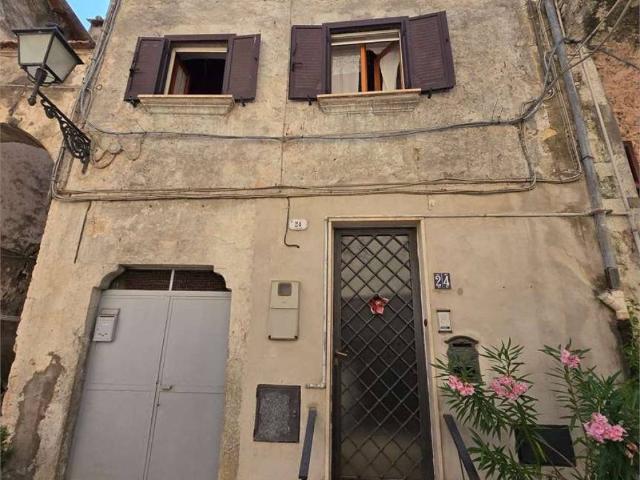 Casa indipendente in vendita a Terni TR