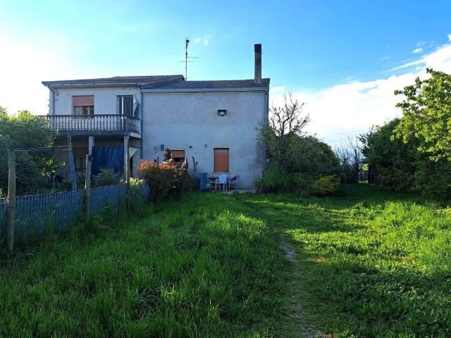 Casa indipendente in vendita a Terrazzo