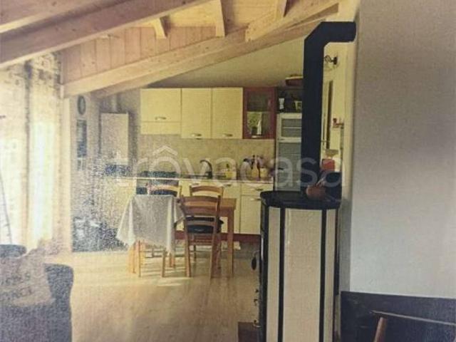 Casa indipendente in vendita a Terragnolo