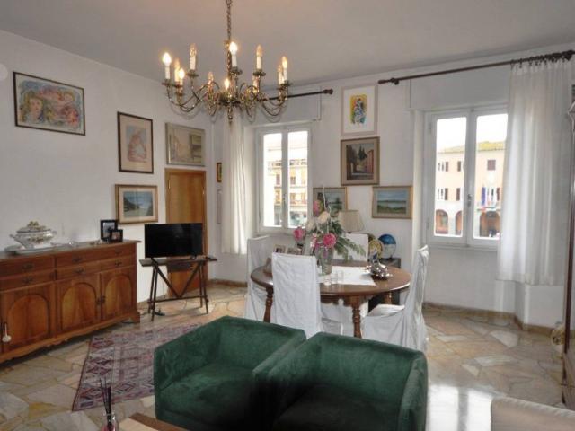 Casa indipendente in vendita a Terranuova Bracciolini AR