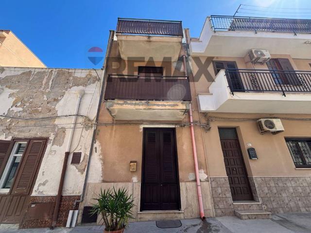 Casa indipendente in vendita a Terrasini PA